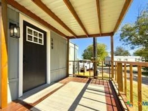 309 W Bryant Street, Elm Mott, TX 76640