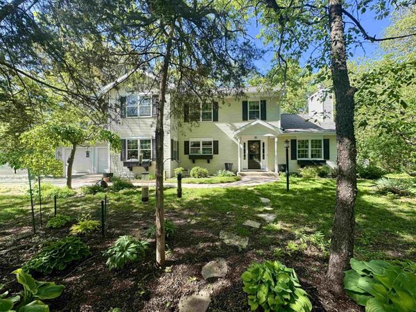 9416 Blackhawk Trail, Sauk City, WI 53583