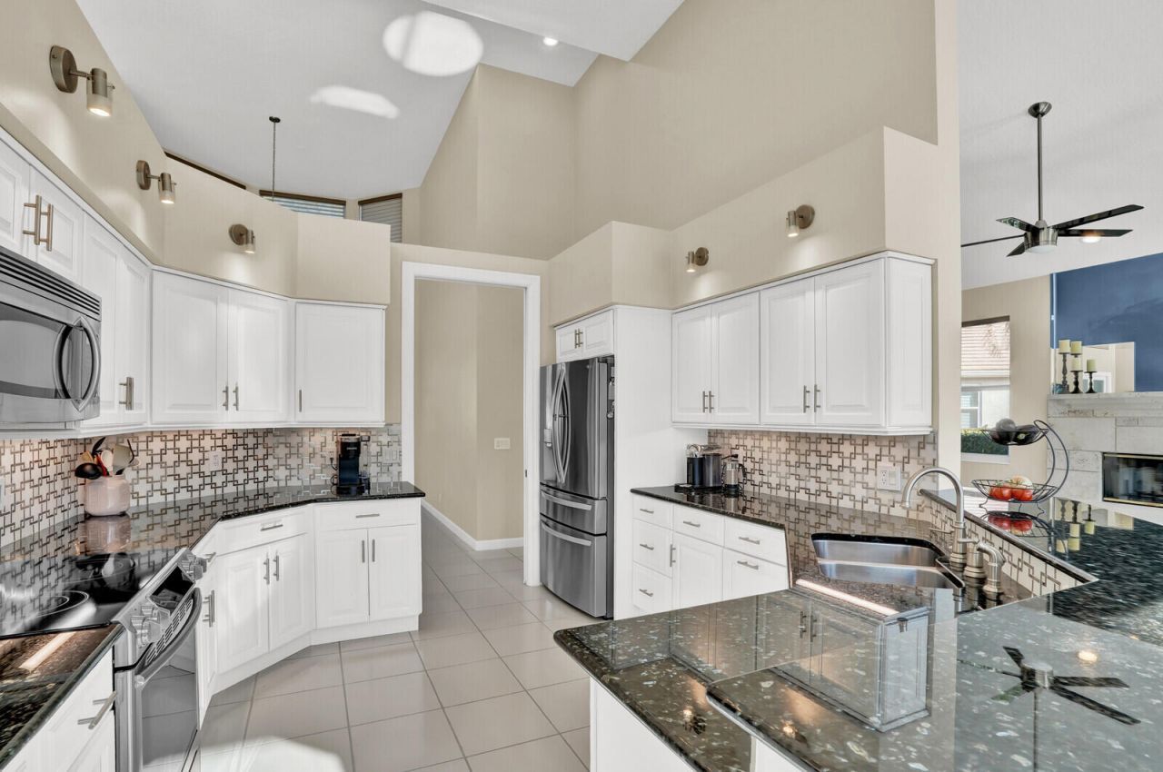 142 Corinthian Circle, Jupiter, FL 33458 Photo