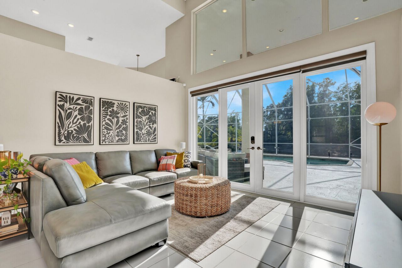 142 Corinthian Circle, Jupiter, FL 33458 Photo