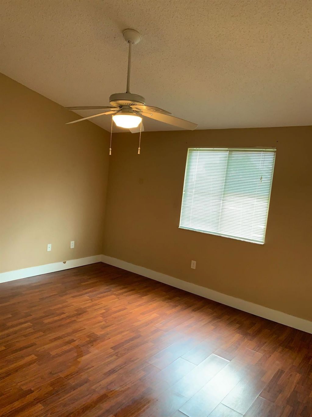 2400 NW 98th Ln, Sunrise, FL 33322 Photo