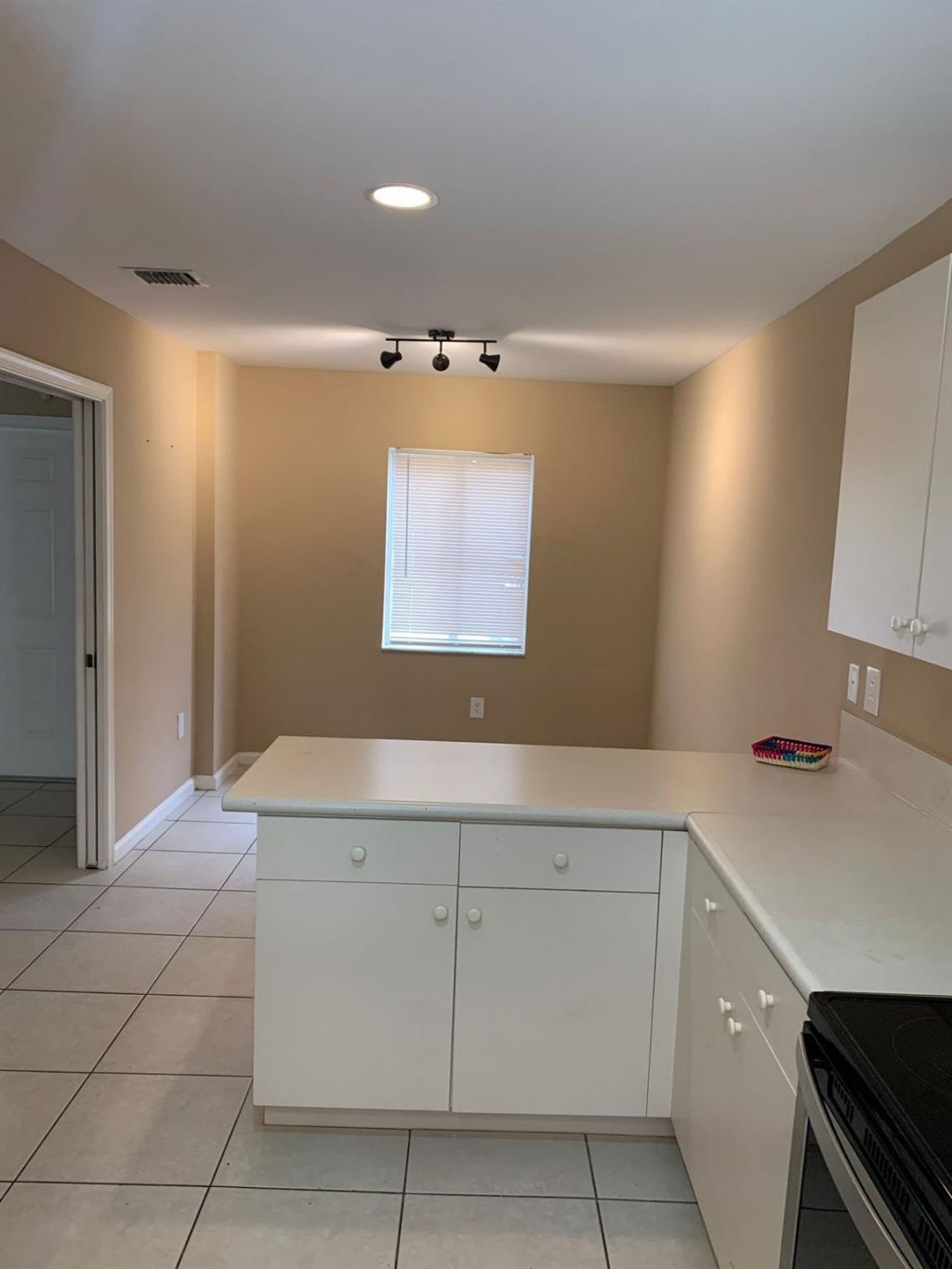 2400 NW 98th Ln, Sunrise, FL 33322 Photo