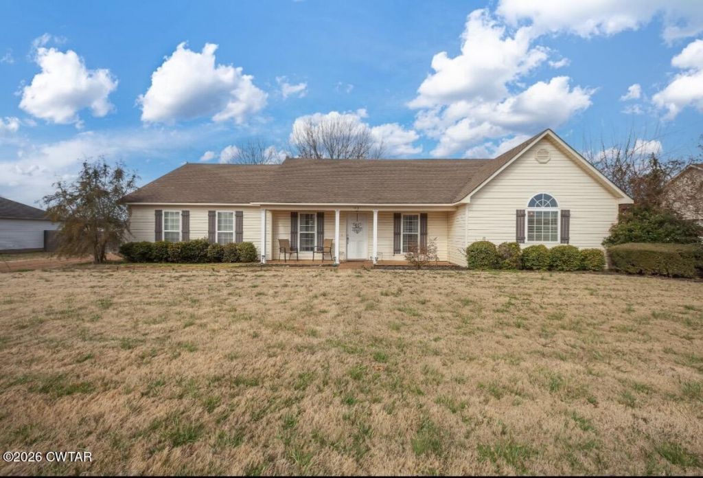 93 Cobblestone Drive, Humboldt, TN 38343 Main Photo