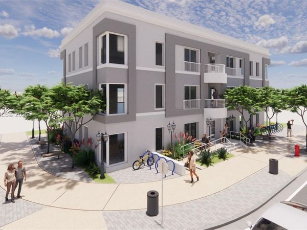 2572 NW 66th St , Miami, FL 33147