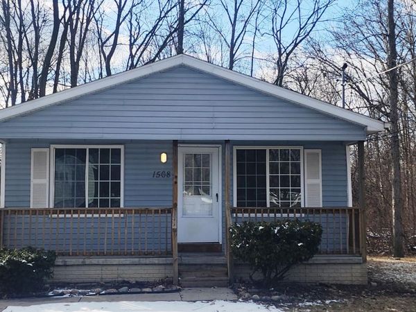 1568 Outer Ln Drive, Ypsilanti, MI 48198