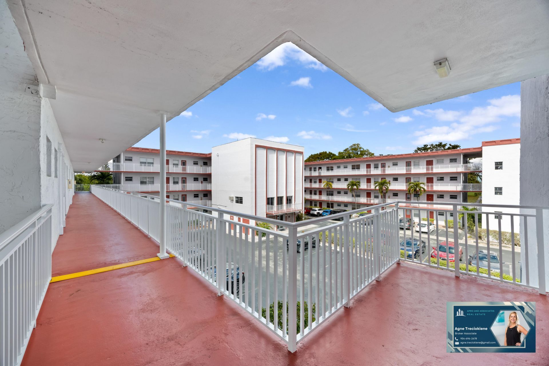 4000 NW 44th Avenue, Unit 315, Lauderdale Lakes, FL 33319 Photo