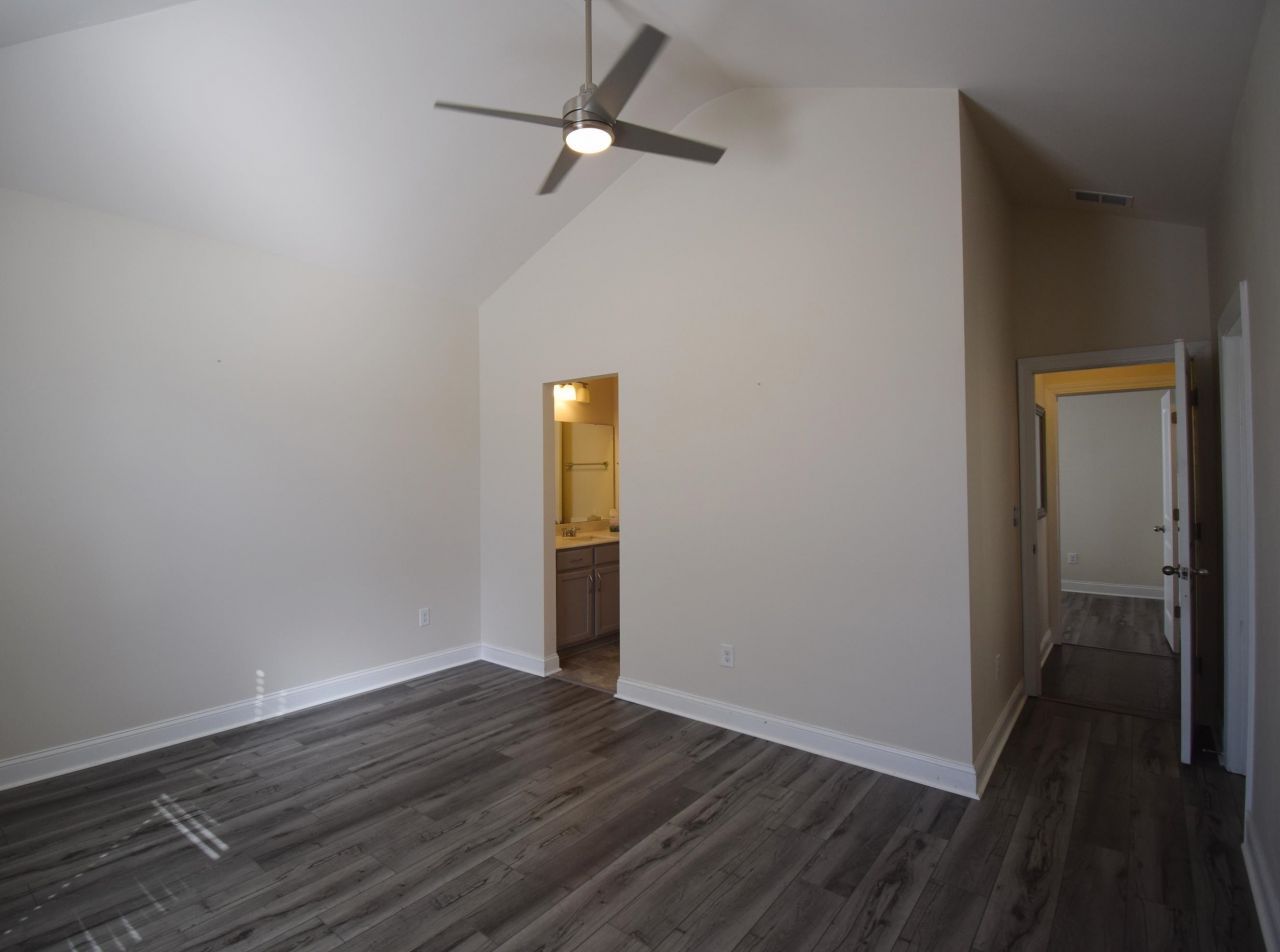 1192 Culbertson Ave. Photo 15