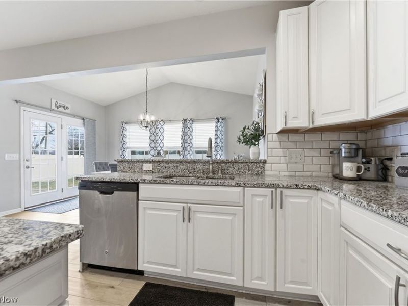 7119 Gauntlet Street SW, Massillon, OH 44646 Photo 12