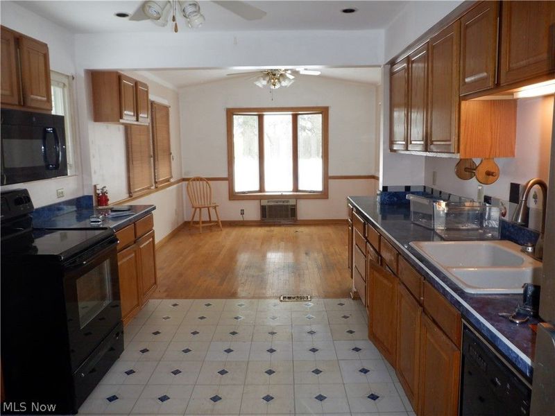 6103 Westbrook Drive, Brook Park, OH 44142 Photo 25