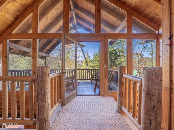 3040 Brothers Way, Pigeon Forge, TN 37862