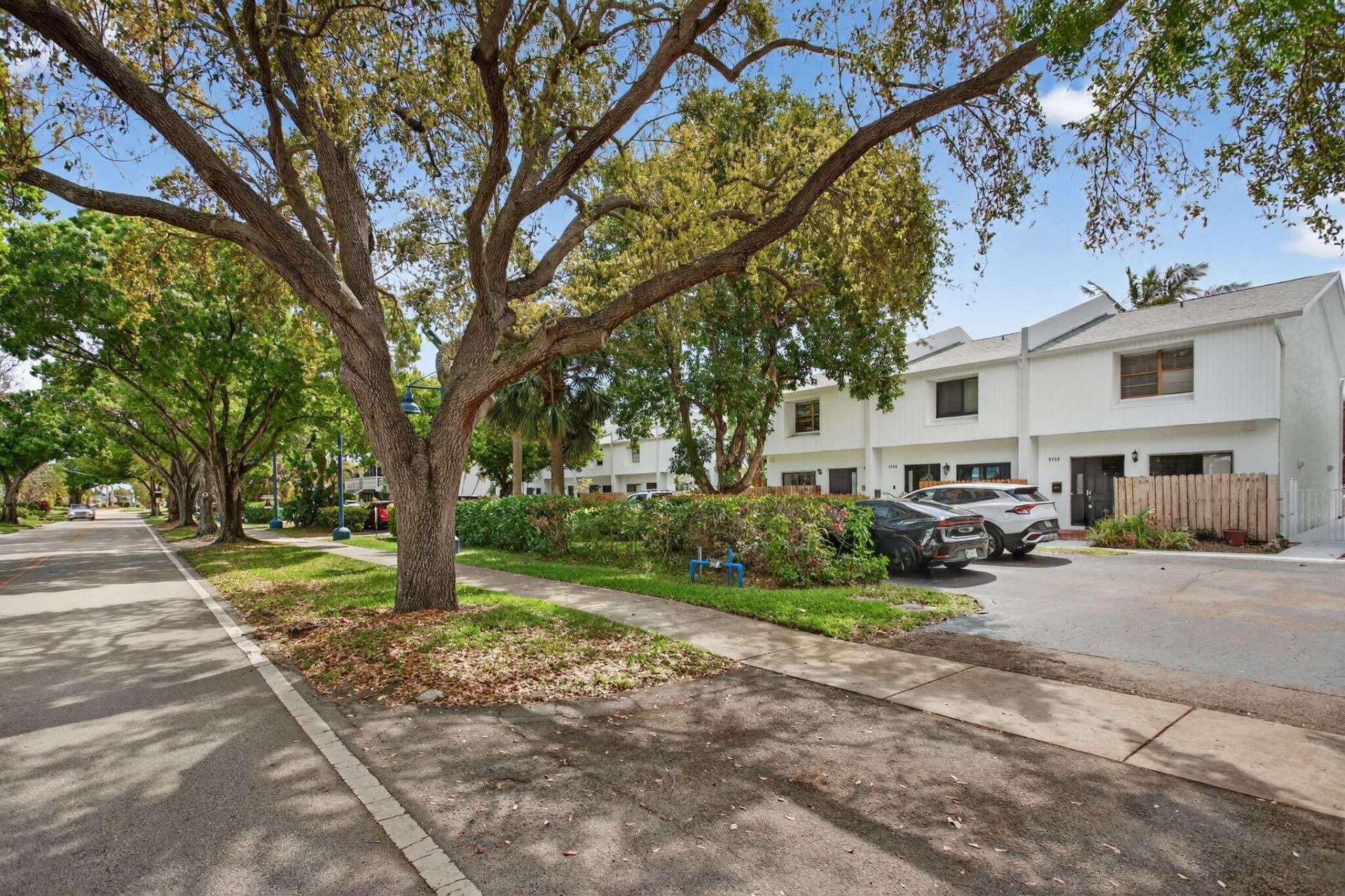 2122 NE 44th Street, Lighthouse Point, FL 33064 Photo