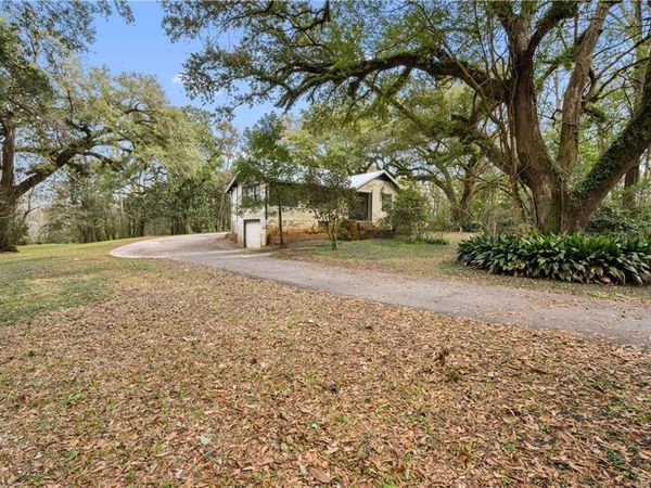 2054 Faye Street, Mobile, AL 36605