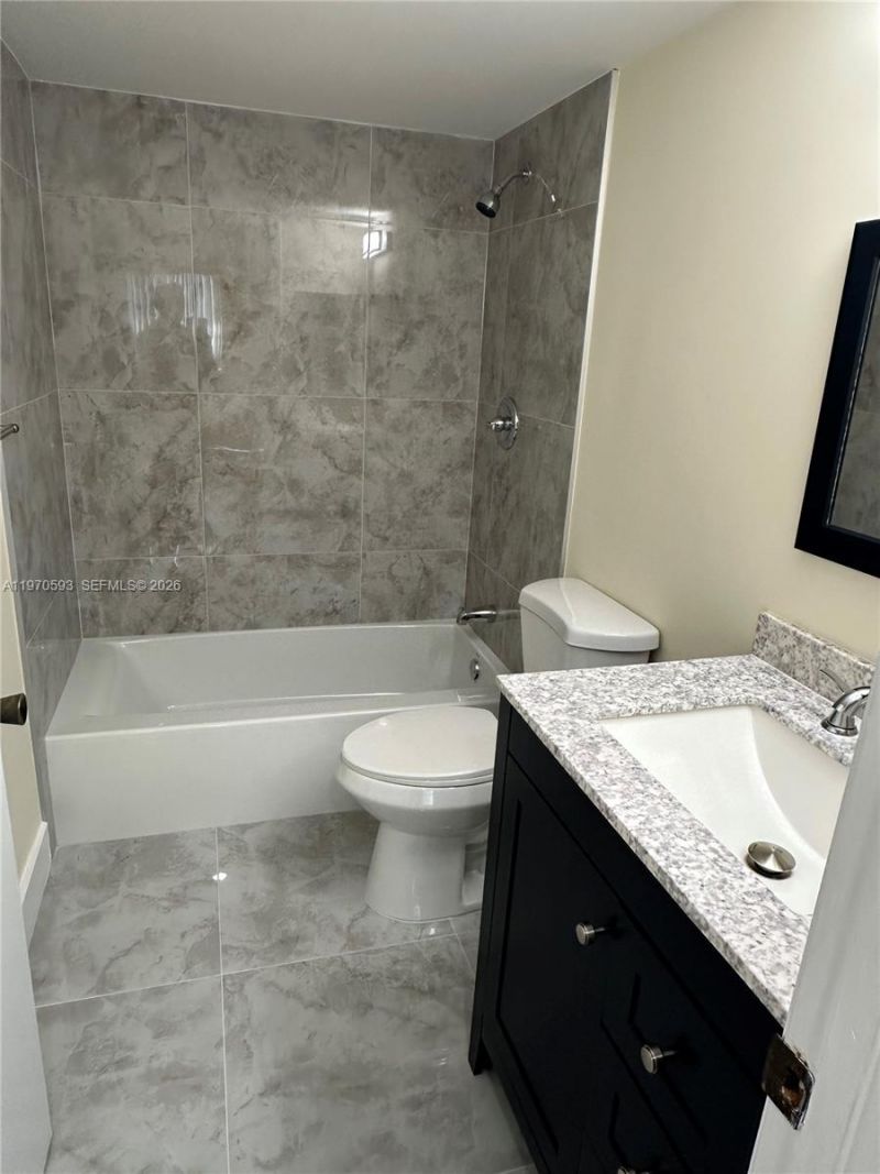 560 S Park Rd, Unit 36-7, Hollywood, FL 33021 Photo