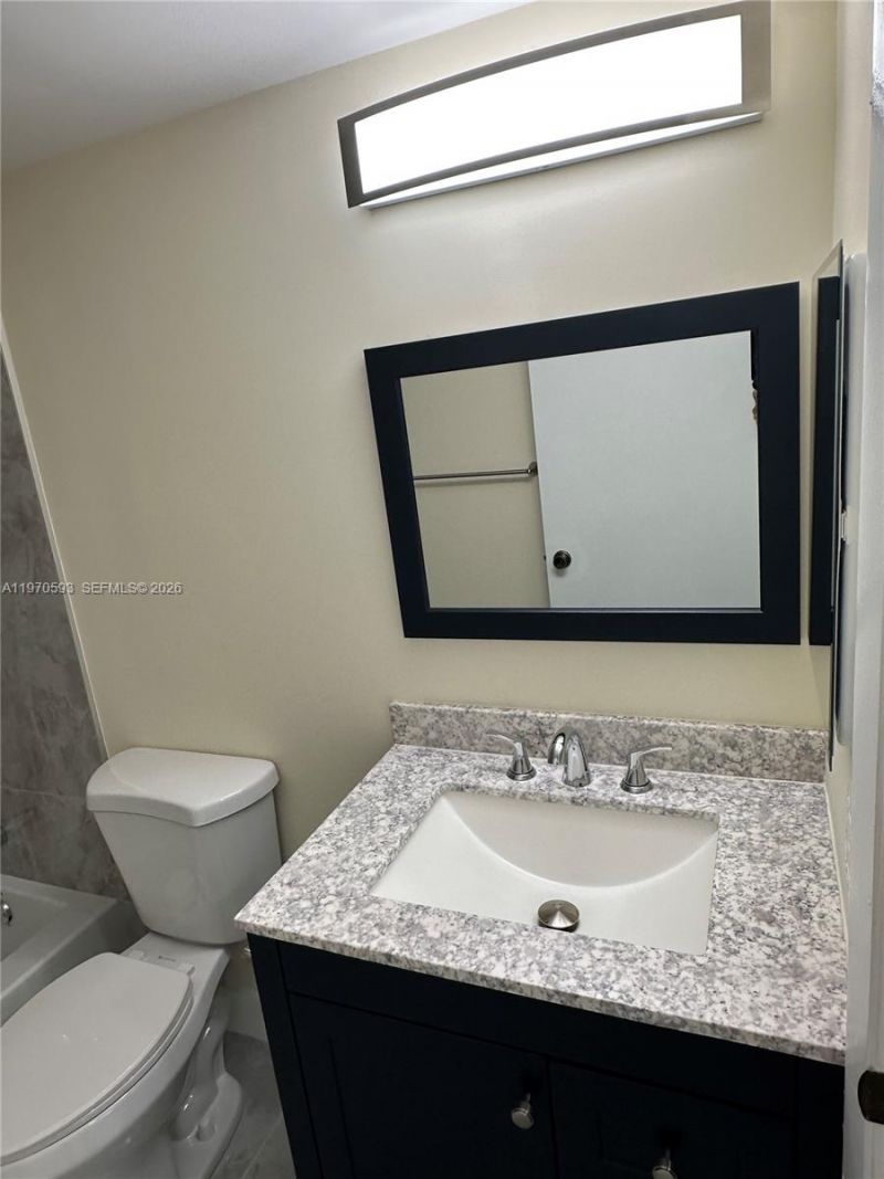 560 S Park Rd, Unit 36-7, Hollywood, FL 33021 Photo