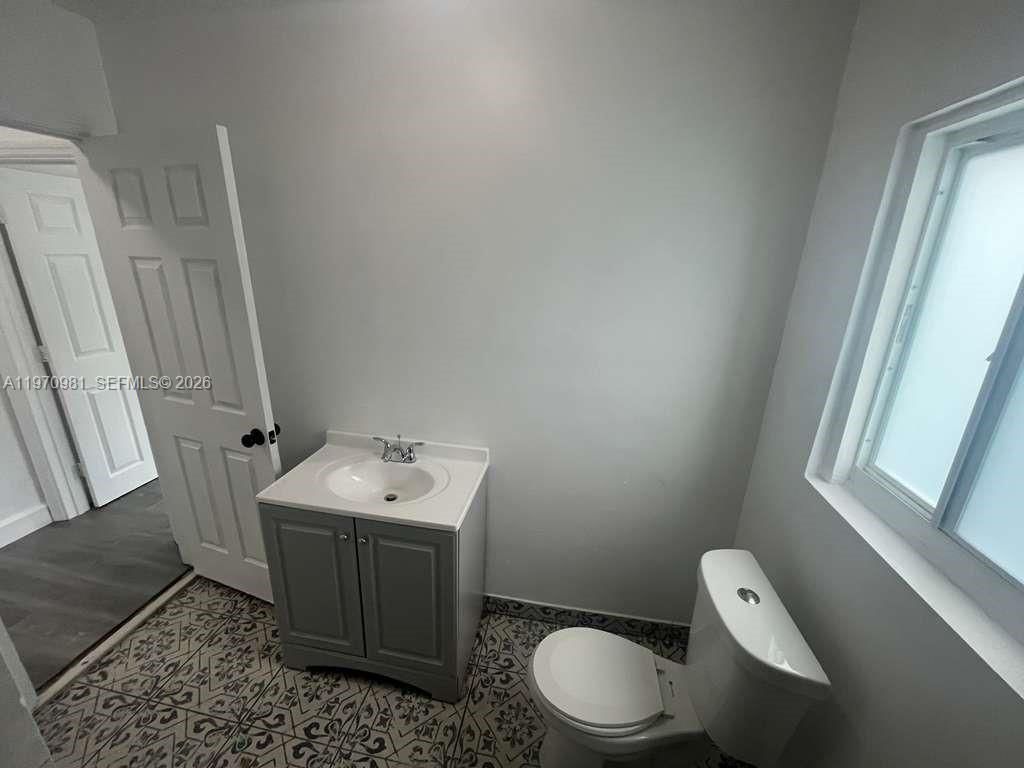 2758 SW 3rd St, Miami, FL 33135 Photo