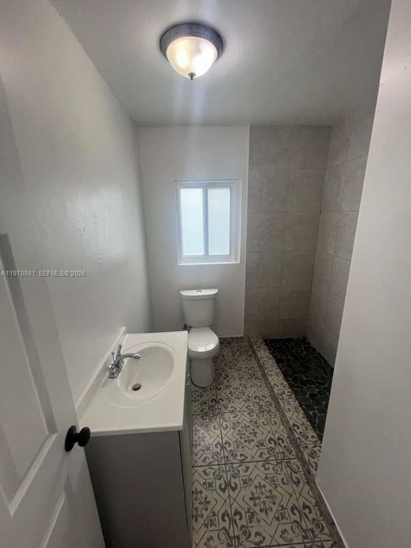 2758 SW 3rd St, Miami, FL 33135 Photo