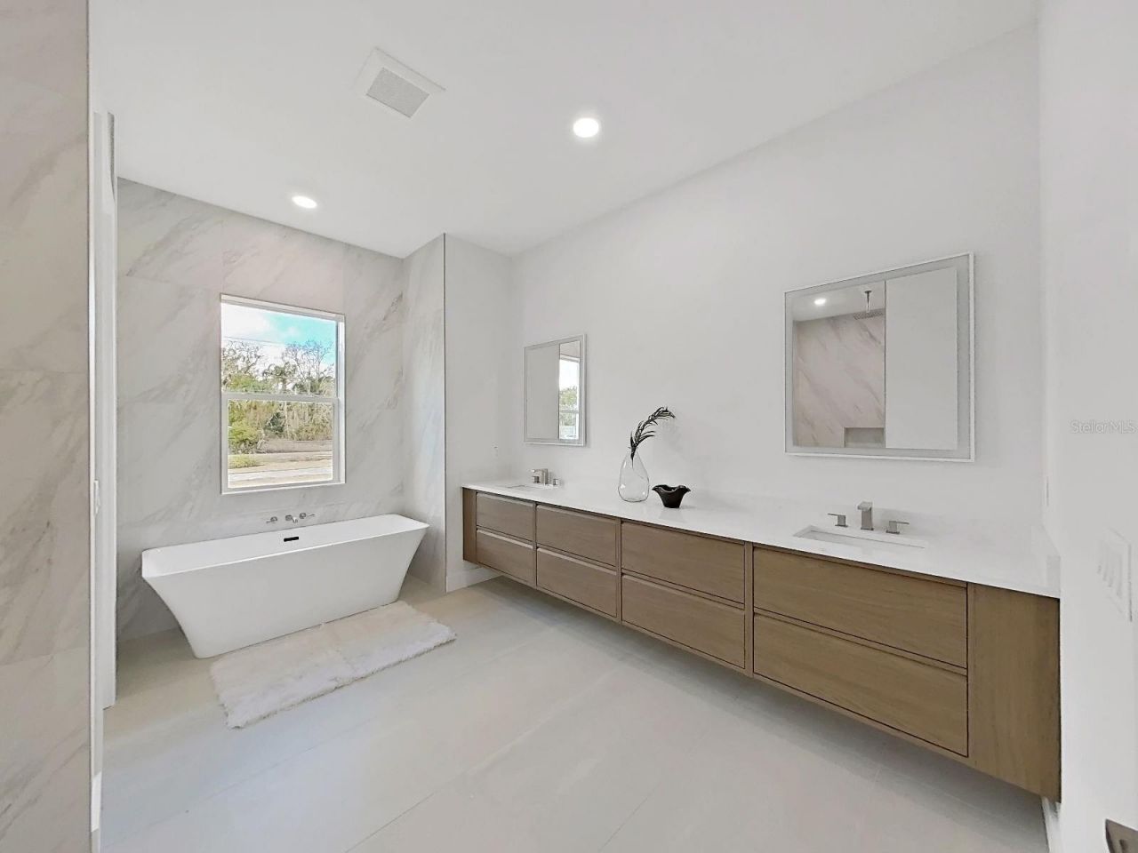 17841 Simmons Road, Lutz, FL 33548 Photo