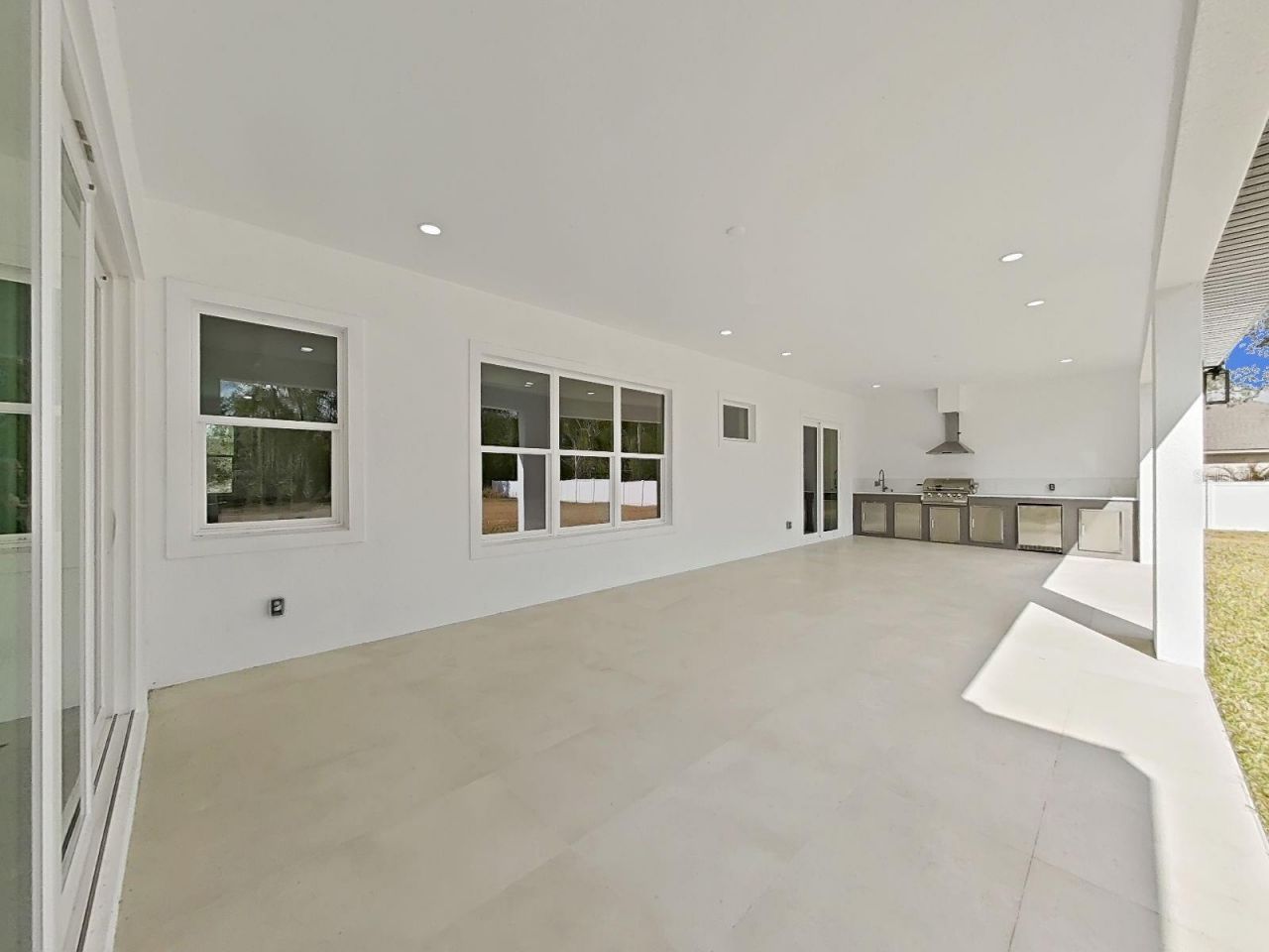 17841 Simmons Road, Lutz, FL 33548 Photo