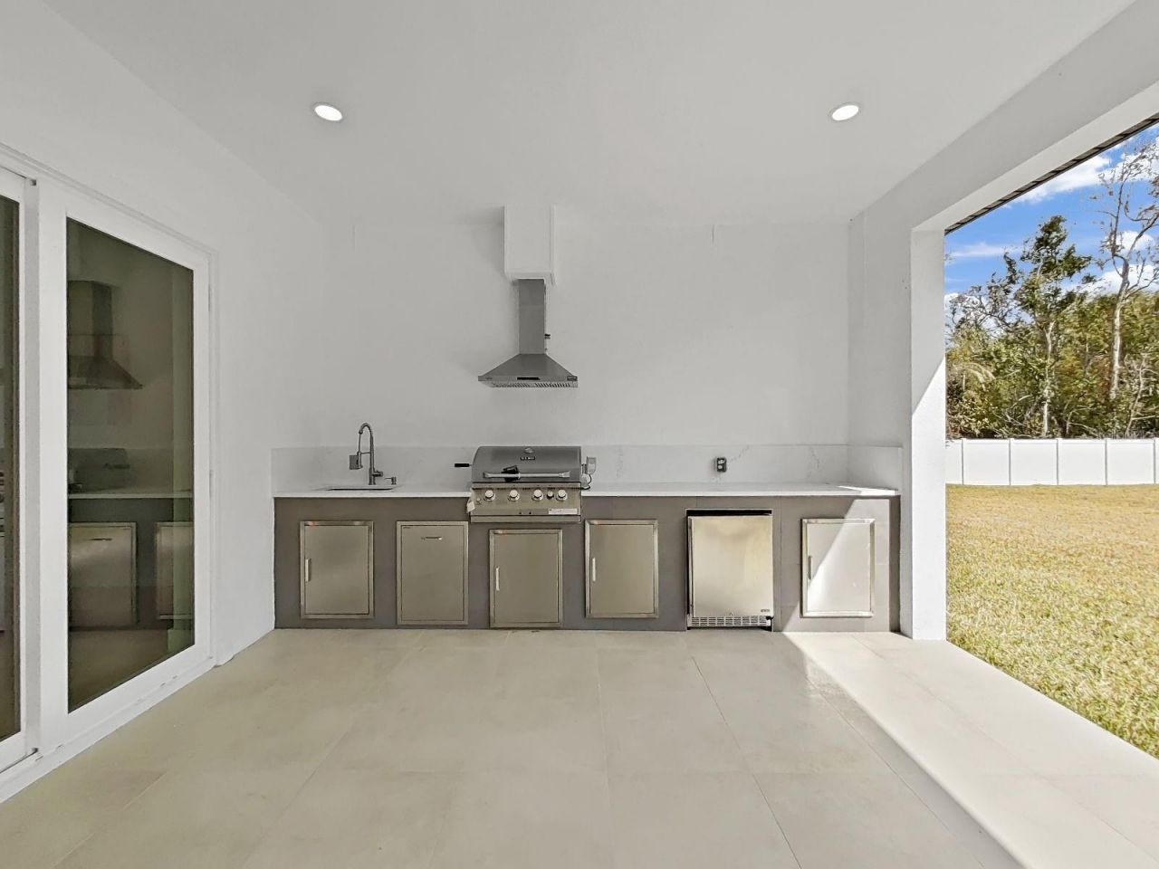 17841 Simmons Road, Lutz, FL 33548 Photo