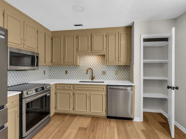 1011 E Northfield Blvd E, Murfreesboro, TN 37130