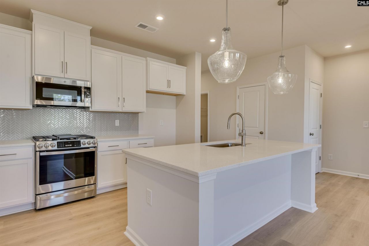 541 Edenwood Drive  Photo 11