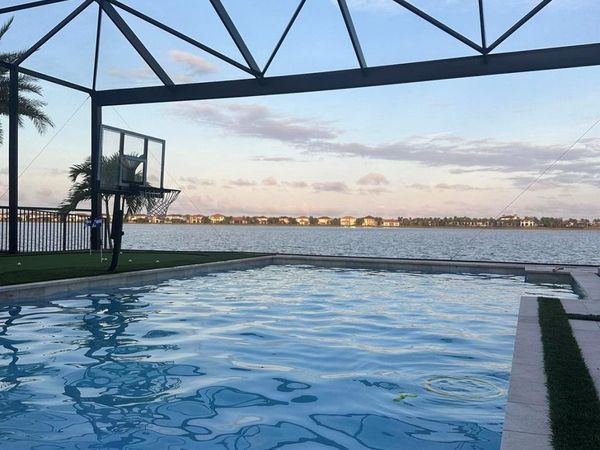 8550 W Parkland Bay Trail, Parkland, FL 33076