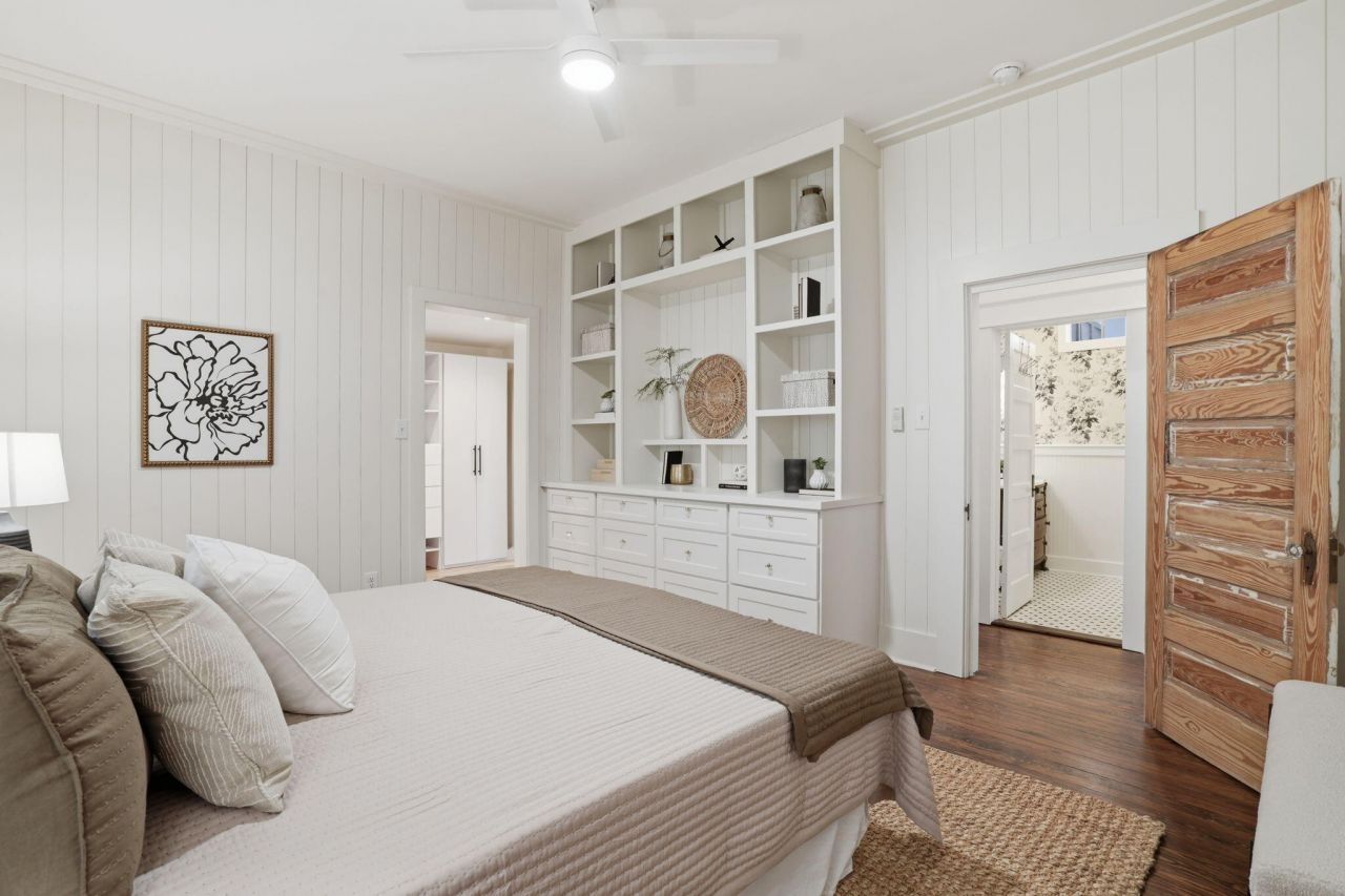 995 Ashley Avenue Photo 18