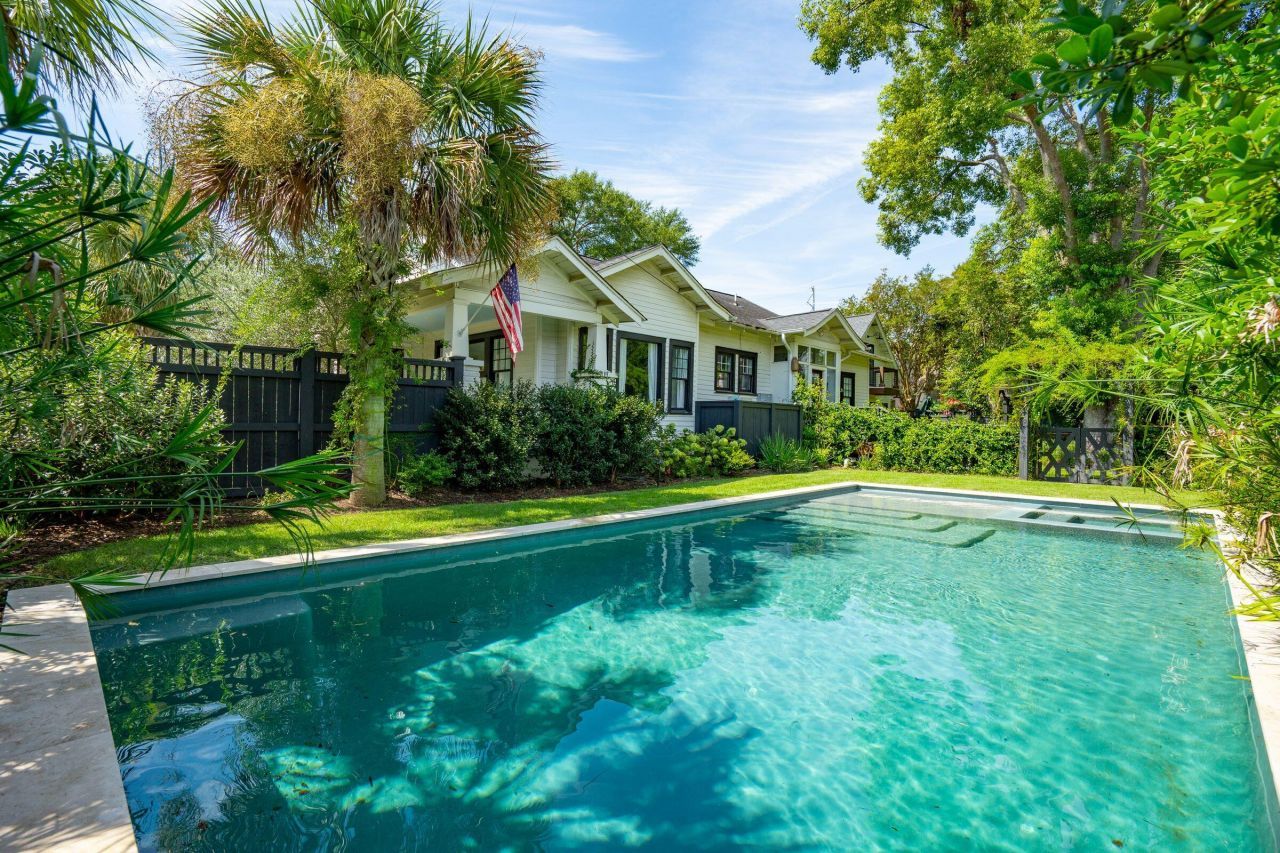 995 Ashley Avenue Photo 39