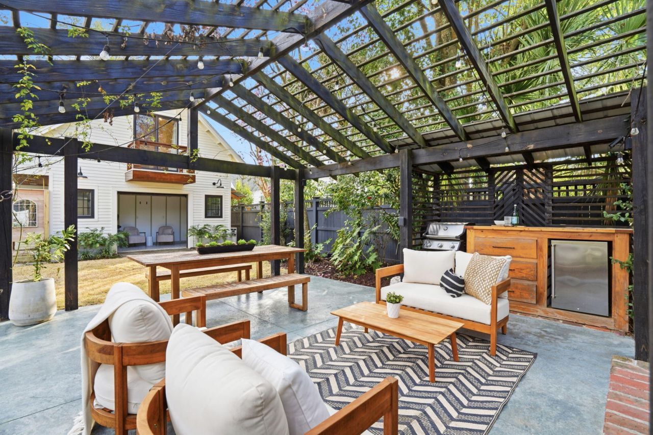 995 Ashley Avenue Photo 51