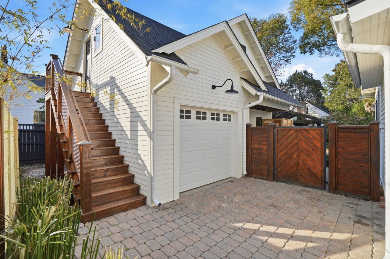 995 Ashley Avenue Photo 53