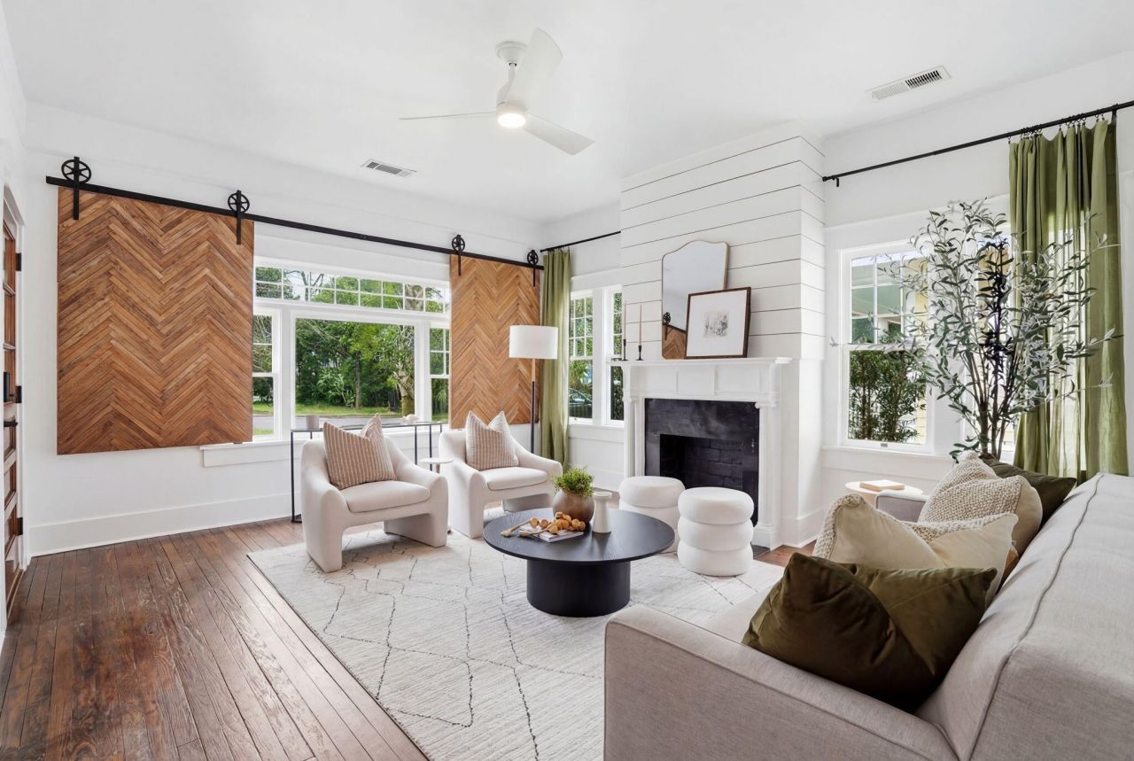 995 Ashley Avenue Photo 6