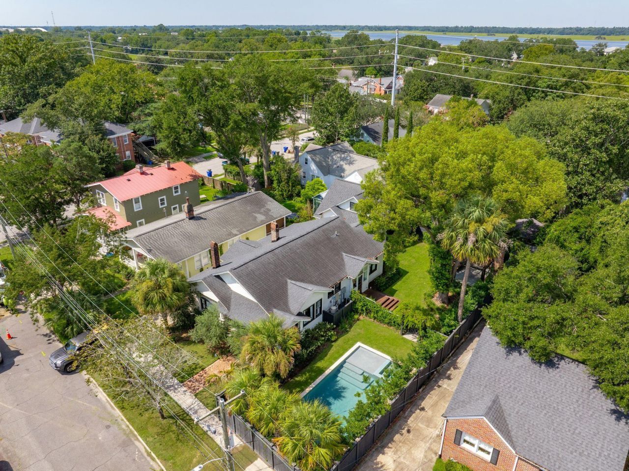 995 Ashley Avenue Photo 71