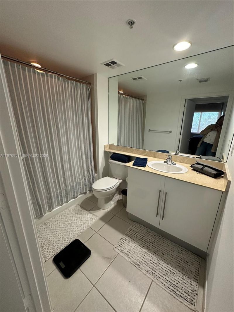 325 S Biscayne Blvd, Unit 2016, Miami, FL 33131 Photo