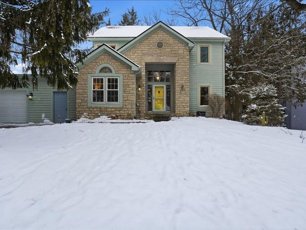 1417 Whispering Pines Lane, Bellefontaine, OH 43311