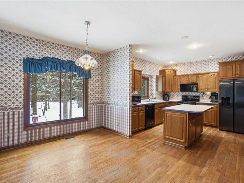 1417 Whispering Pines Lane, Bellefontaine, OH 43311 Photo 13