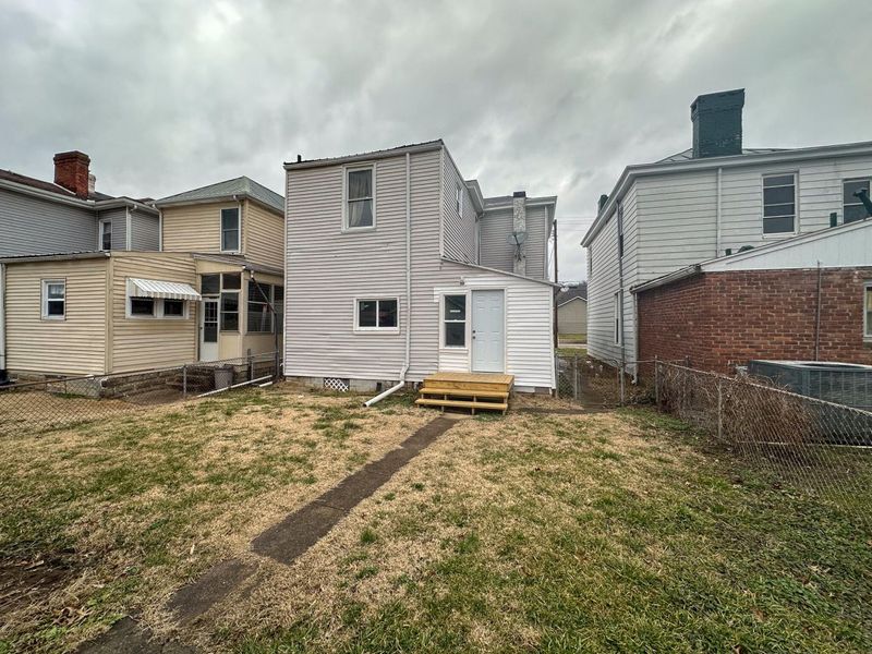 838 E 2nd Street, Maysville, KY 41056 Photo 2