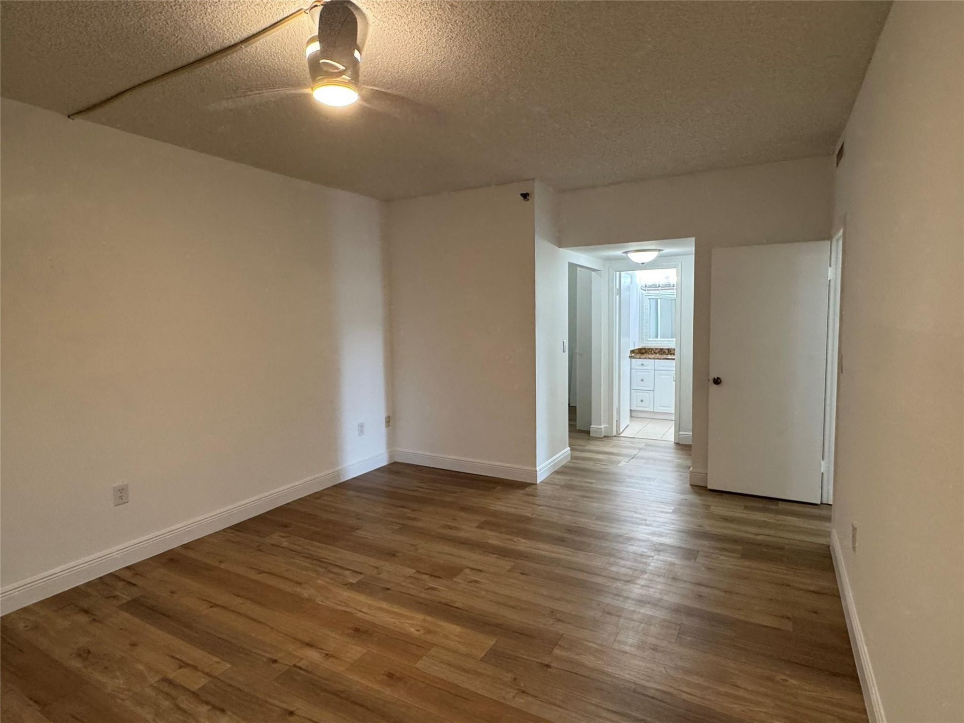 3850 Washington Street, Unit 102, Hollywood, FL 33021 Photo