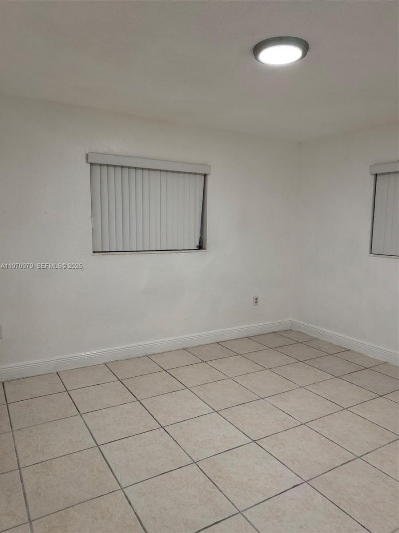 470 NE 127th St, North Miami, FL 33161 Photo