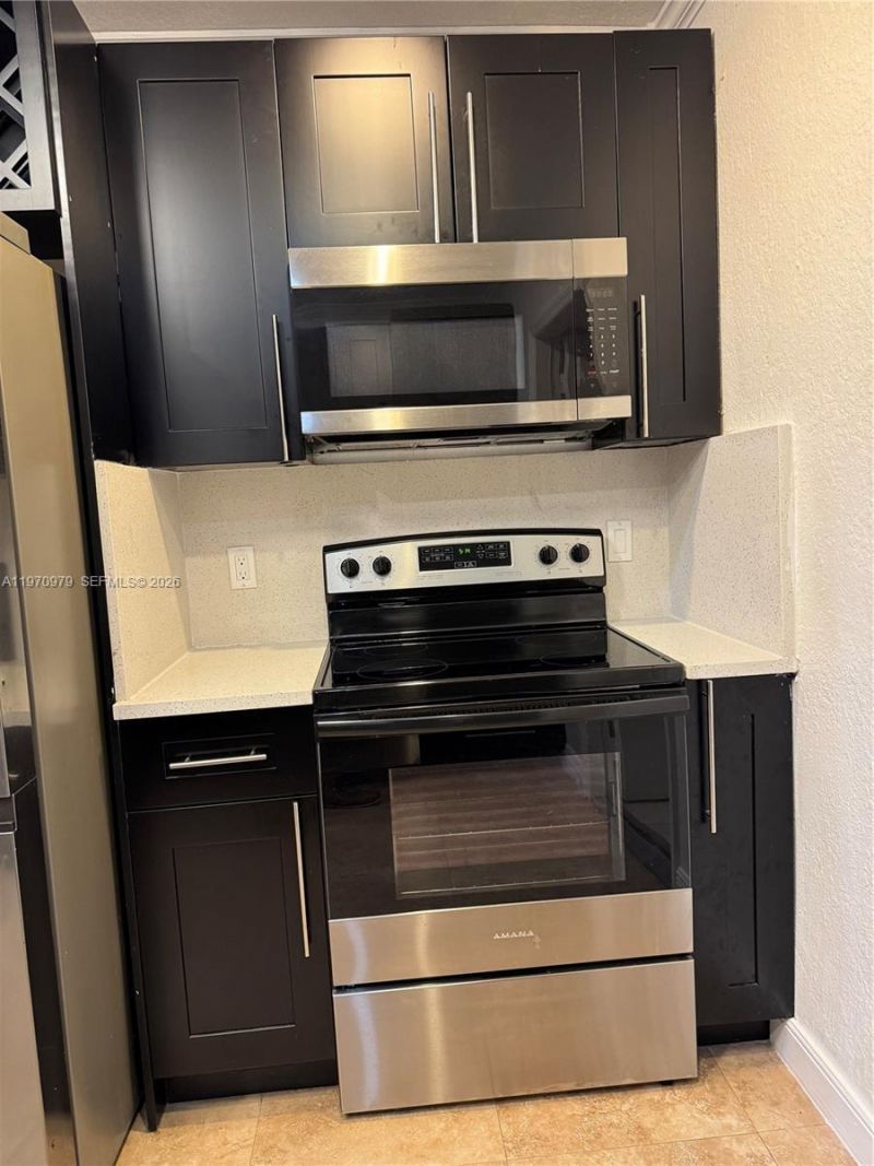 470 NE 127th St, North Miami, FL 33161 Photo