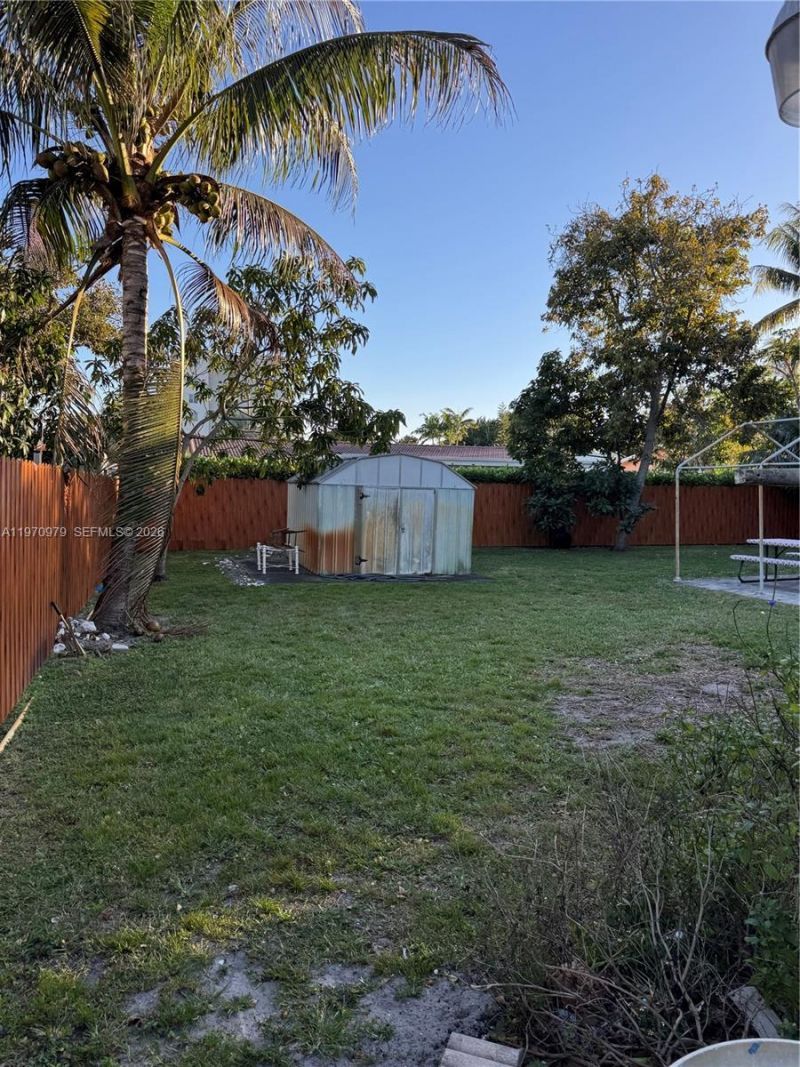 470 NE 127th St, North Miami, FL 33161 Photo