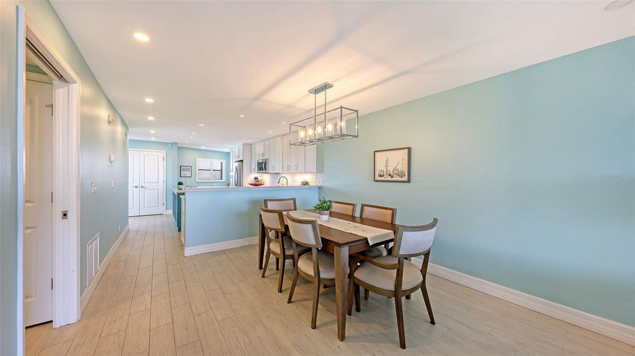 5770 Midnight Pass Road, Unit 404, Sarasota, FL 34242 Photo
