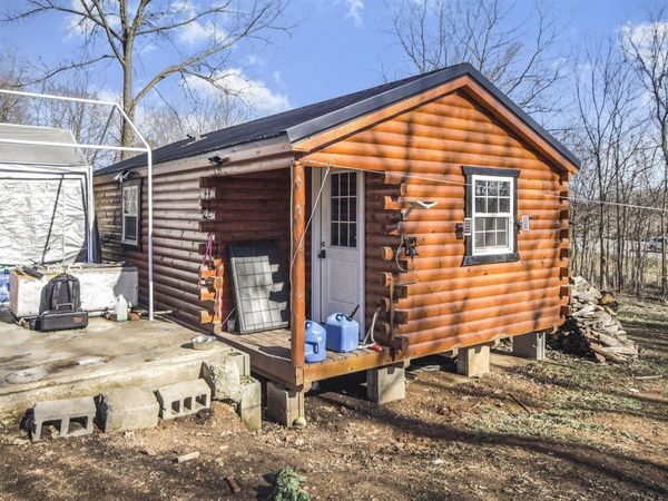 576 Rocky Hill Hays Road , Smiths Grove, KY 42171