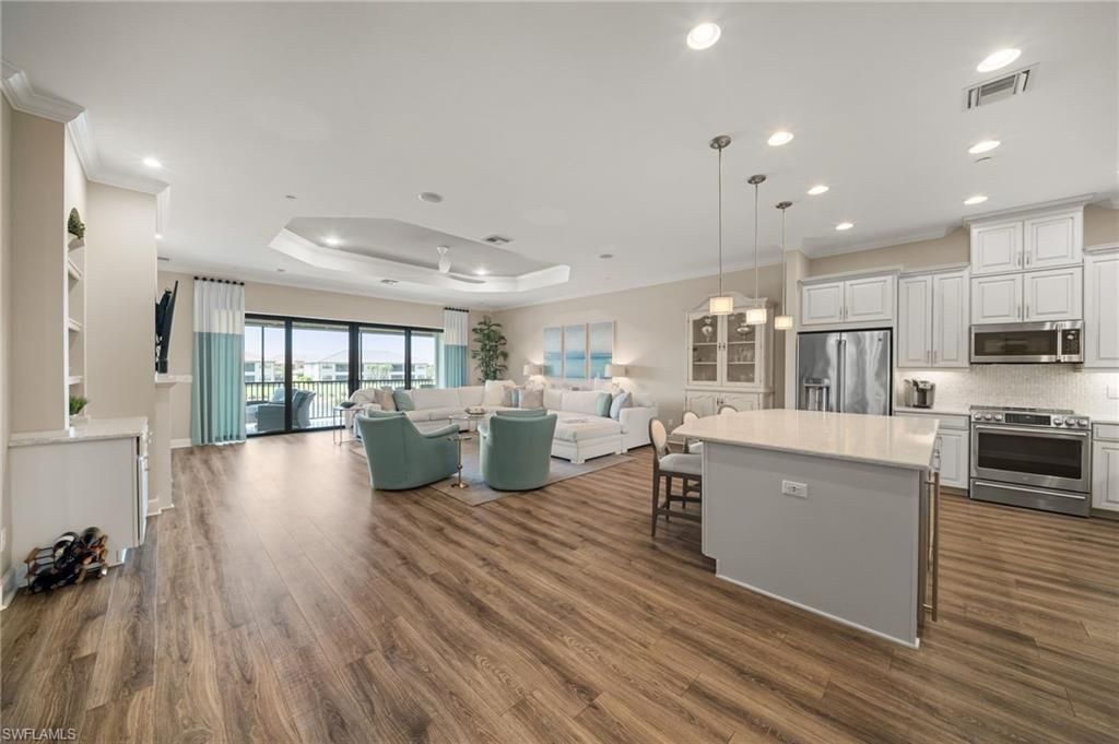 9672 Montelanico Loop, Unit 203, Naples, FL 34119 Photo