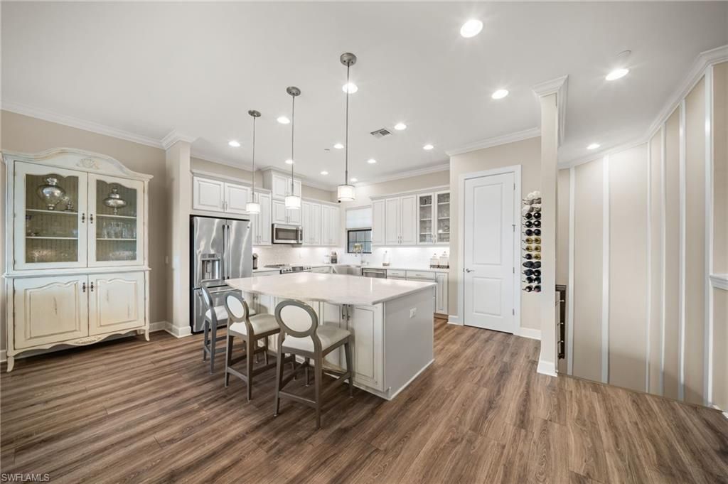9672 Montelanico Loop, Unit 203, Naples, FL 34119 Photo