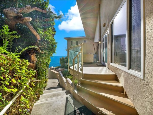 31561 Table Rock Dr., Unit 213, Laguna Beach, CA 92651