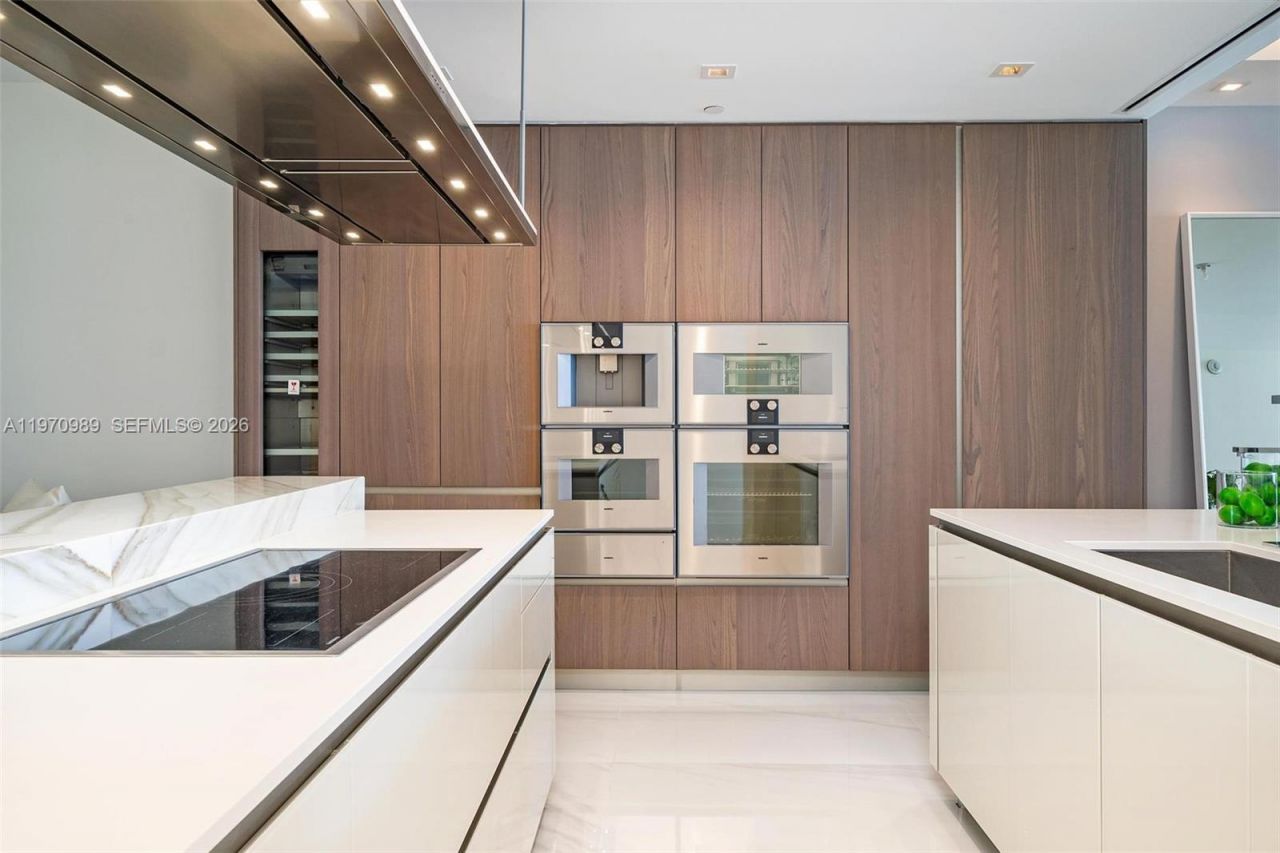 18501 Collins Ave , Unit 2003, Sunny Isles Beach, FL 33160 Photo