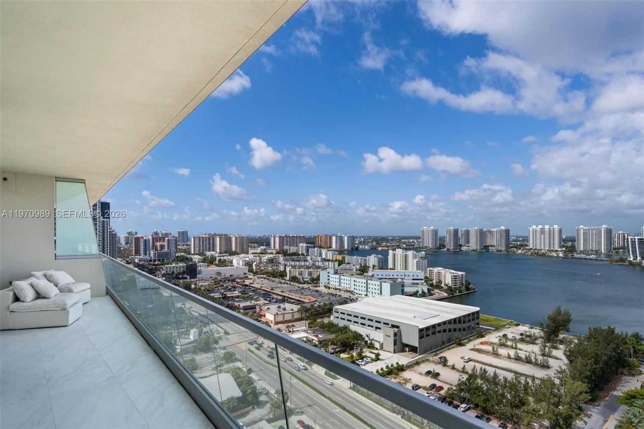 18501 Collins Ave , Unit 2003, Sunny Isles Beach, FL 33160 Photo