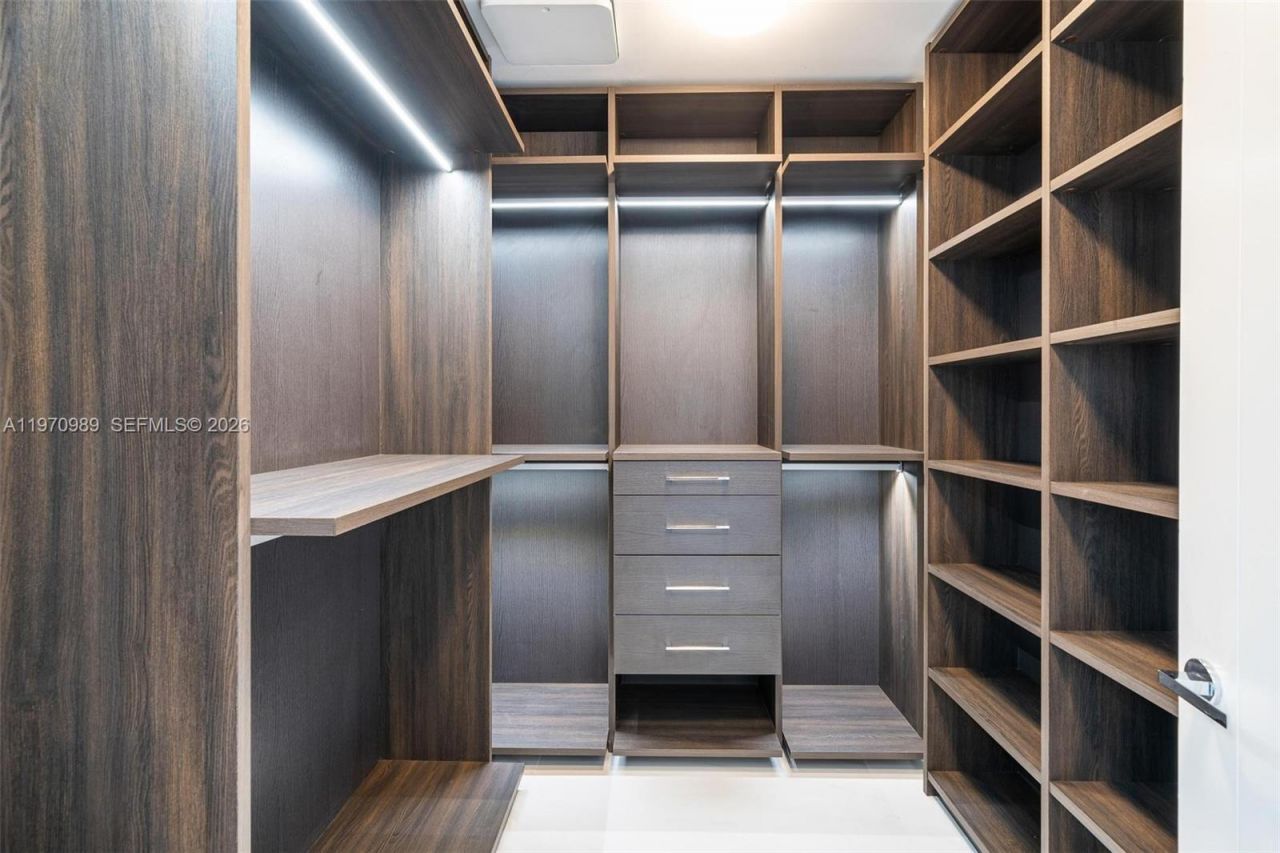 18501 Collins Ave , Unit 2003, Sunny Isles Beach, FL 33160 Photo