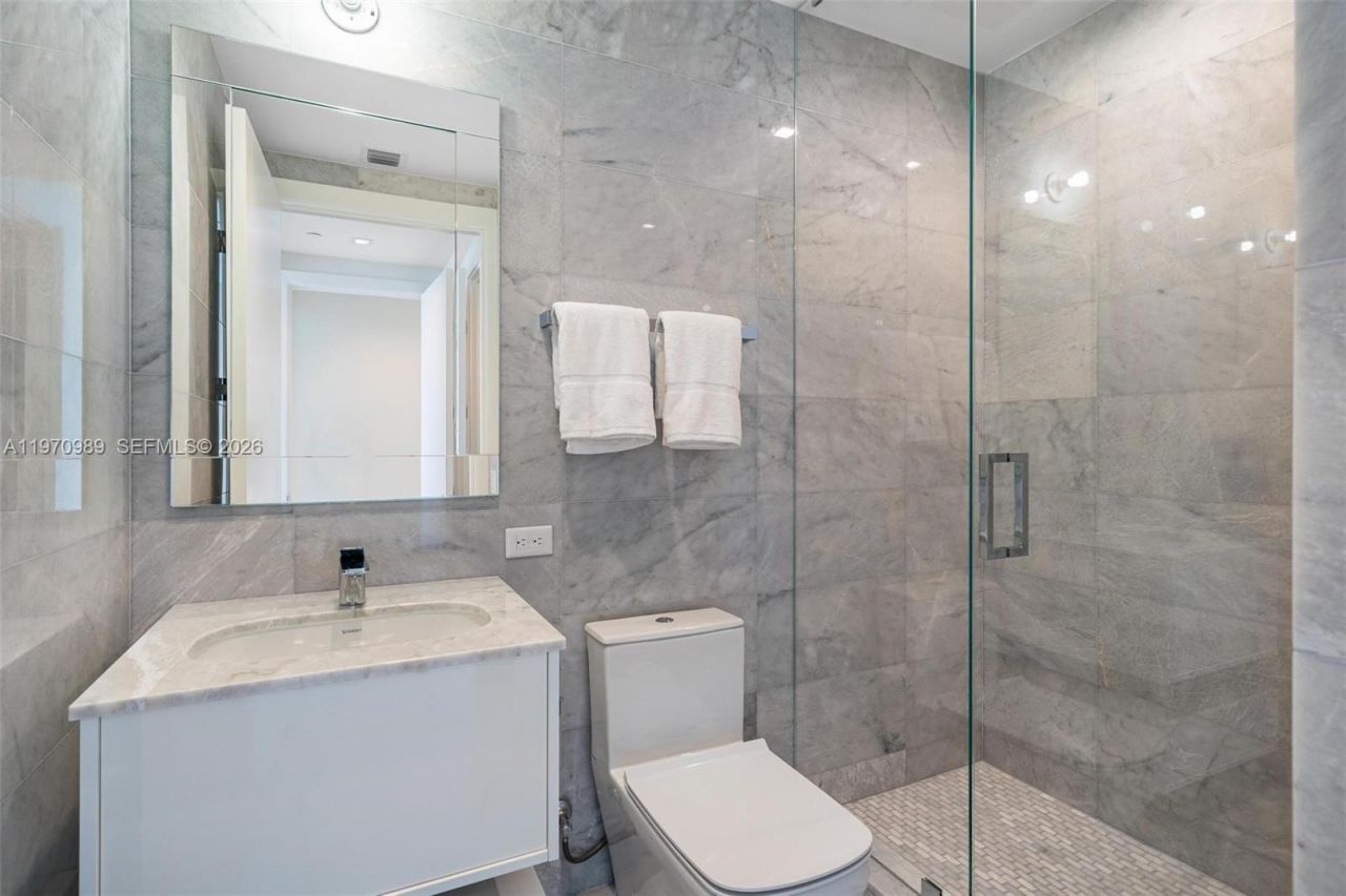 18501 Collins Ave , Unit 2003, Sunny Isles Beach, FL 33160 Photo