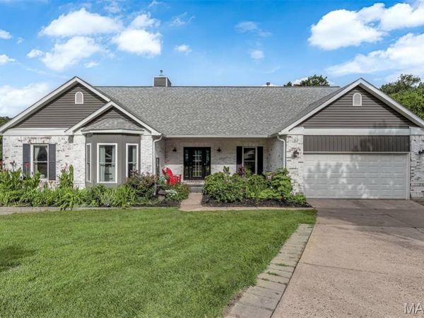 215 Cobblefield Court, Ballwin, MO 63011